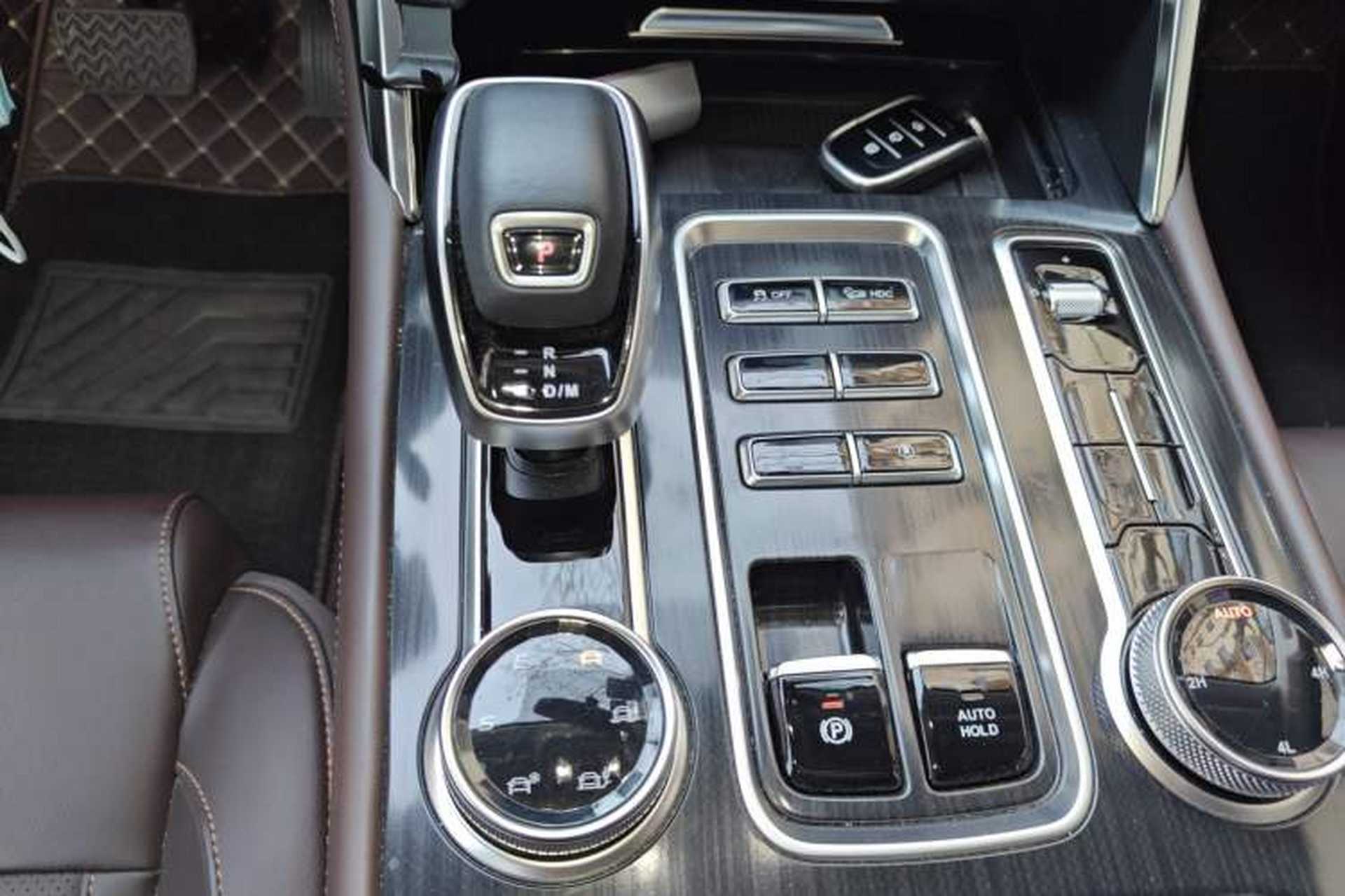 Used Foton Mars 2024 Mars 7 Pro 2.0T Gasoline Automatic 4x4 Standard-Wheel Enjoyment Model Gear Lever