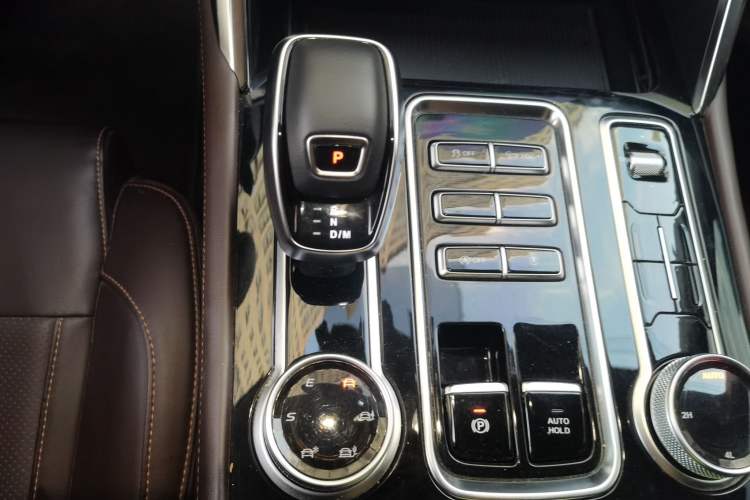 Used Foton Mars 2024 Mars 7 2.0T Diesel Automatic 4x4 Long-Wheelbase Enjoyment Model Gear Lever