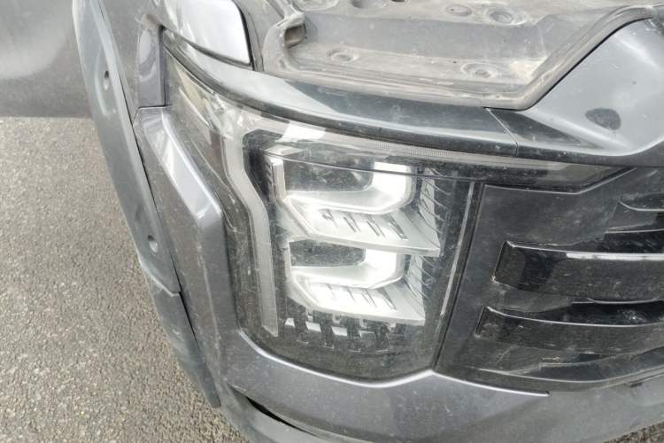 Used Foton Mars 2024 Mars 7 2.0T Diesel Manual 4x4 Long-Wheelbase Launch Edition Right Front Headlight