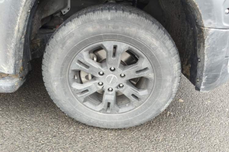 Used Foton Mars 2024 Mars 7 2.0T Diesel Manual 4x4 Long-Wheelbase Launch Edition Right Front Wheel Hub