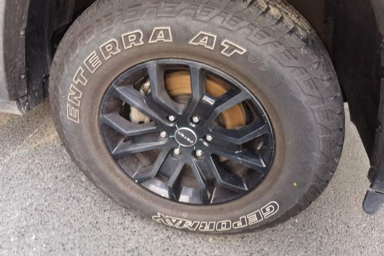 Used Foton Mars 2024 Mars 7 2.0T Diesel Automatic 4x4 Long-Wheelbase Enjoyment Model Right Front Wheel Hub
