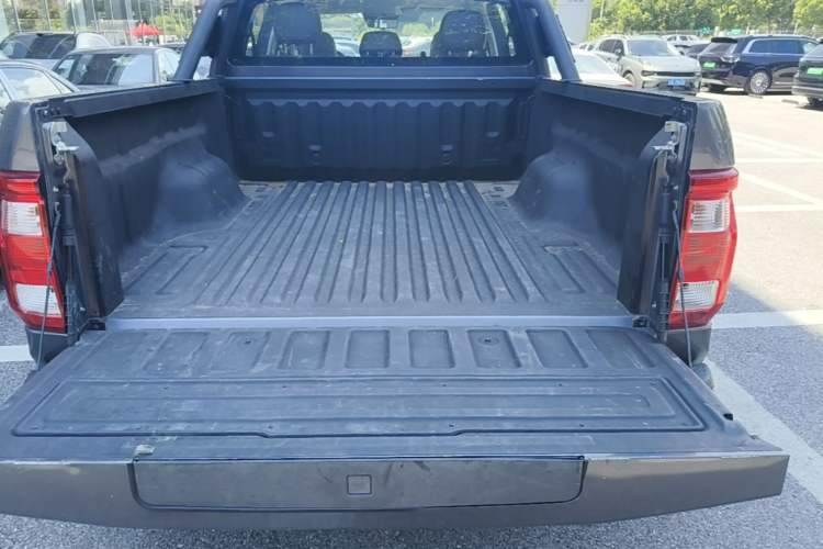 Used Foton Mars 2024 Mars 7 2.0T Diesel Automatic 2WD Long-Wheelbase Launch Edition Trunk
