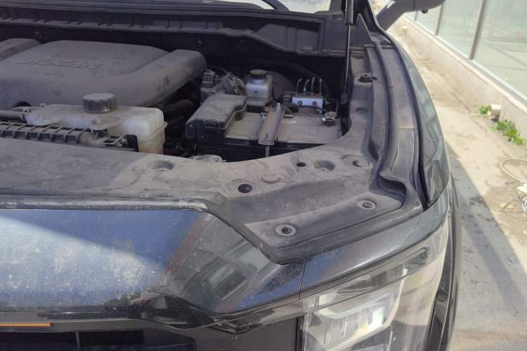 Used Foton Mars 2025 Mars 7 2.0T Diesel Automatic 4x4 Long-Box Explorer Edition Engine Bay Left