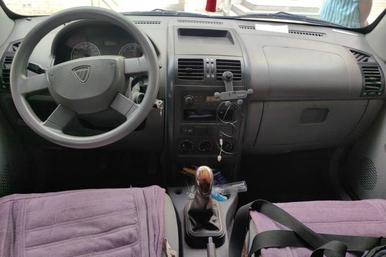 Used Foton Midi 2011 Yishang 1.5L Upgrade Version Center Console