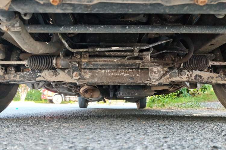 Used Foton MP-X E 2010 2.4L Wealth Express Standard Edition M240L-4G64 Chassis Front