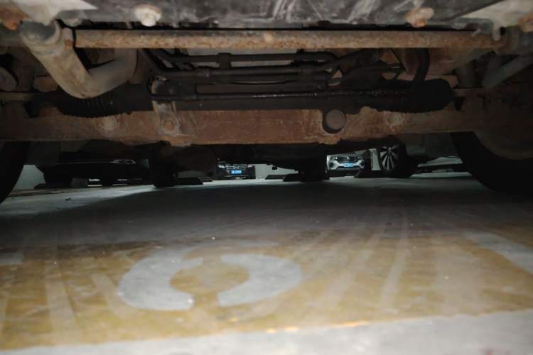 Used Foton MP-X E 2010 2.4L Wealth Express Comfort Edition M240S-4G64 Chassis Front