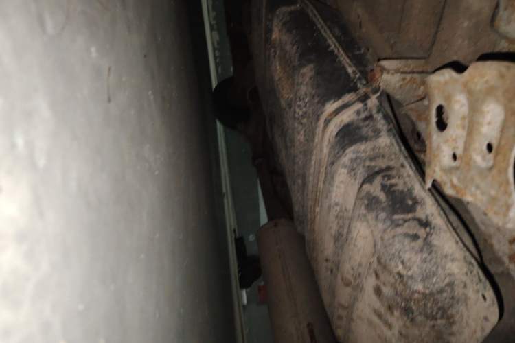 Used Foton MP-X E 2010 2.4L Wealth Express Comfort Edition M240S-4G64 Chassis Rear Left