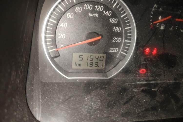 Used Foton MP-X E 2010 2.4L Wealth Express Comfort Edition M240S-4G64 Odometer Close Up