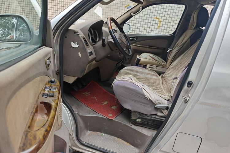 Used Foton MP-X E 2010 2.4L Wealthy Express Comfort Edition M240SL-4G64 Driver Seat