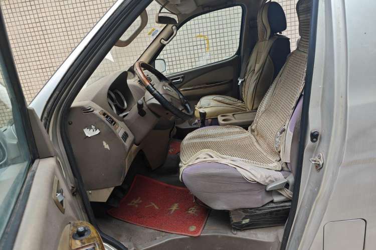 Used Foton MP-X E 2010 2.4L Wealthy Express Comfort Edition M240SL-4G64 Left Front Seat