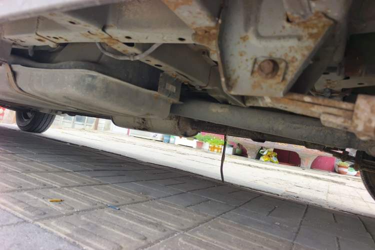 Used Foton MP-X E 2011 2.0L - M240L Wealthy Express Classic Edition 486EQV4 Chassis Rear Left