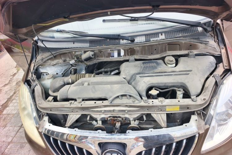 Used Foton MP-X E 2011 2.0L - M240L Wealthy Express Classic Edition 486EQV4 Engine Bay