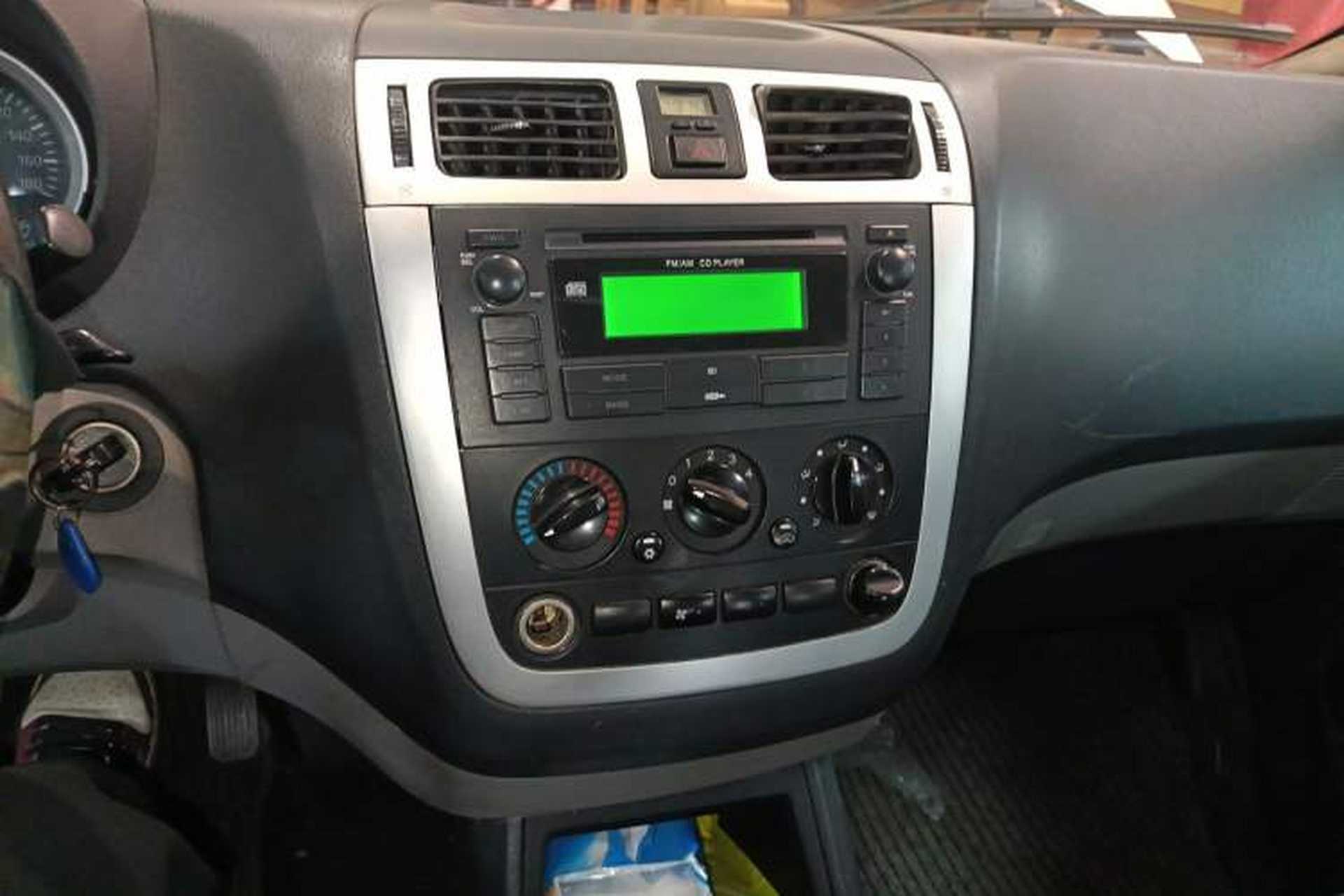 Used Foton MP-X E 2011 2.0L - M240L Wealthy Express Classic Edition 486EQV4 Audio And AC Panel