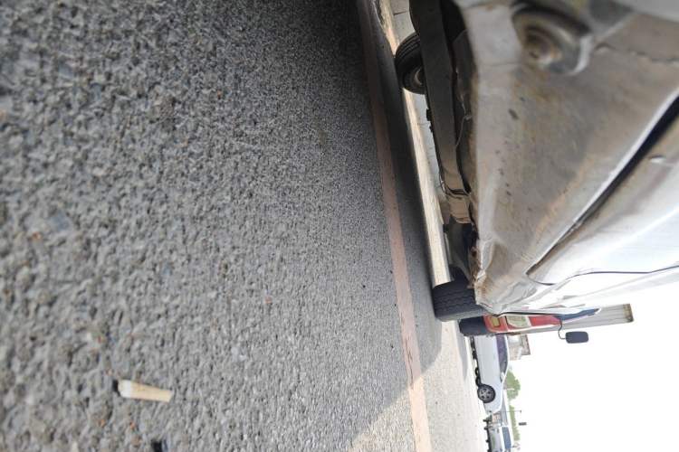 Used Foton MP-X E 2011 2.4L - M240SL Wealth Express Comfort Edition 4G64 Chassis Front Left