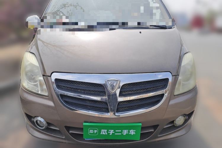 Used Foton MP-X E 2011 2.4L - M240SL Wealth Express Comfort Edition 4G64 Front