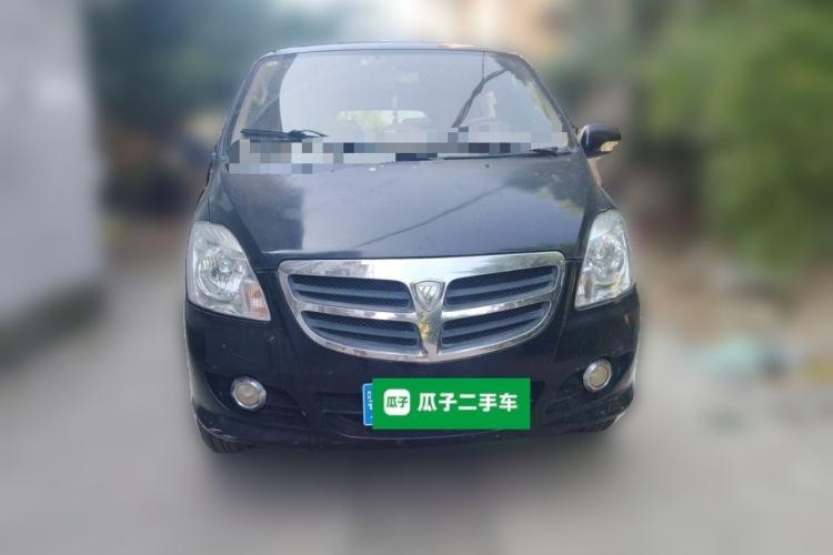 Used Foton MP-X E 2012 2.4L Executive-Class Comfort Version 4G64 Front