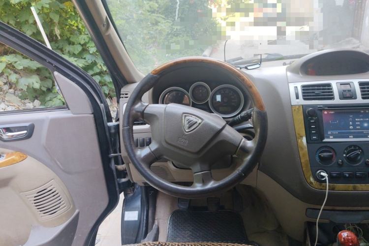 Used Foton MP-X E 2012 2.4L Executive-Class Comfort Version 4G64 Steering Wheel