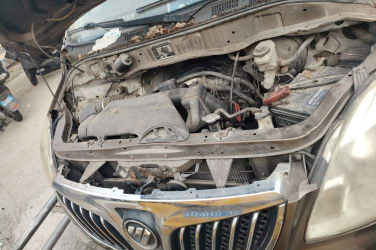Used Foton MP-X E 2012 2.0L Business Edition Standard Long-Wheelbase 4G63 Engine Bay