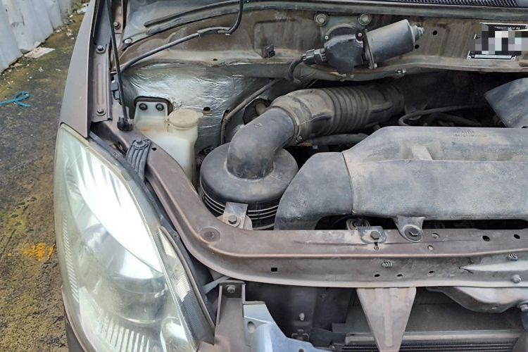 Used Foton MP-X E 2012 2.0L Business Edition Standard Long-Wheelbase 4G63 Engine Bay Right