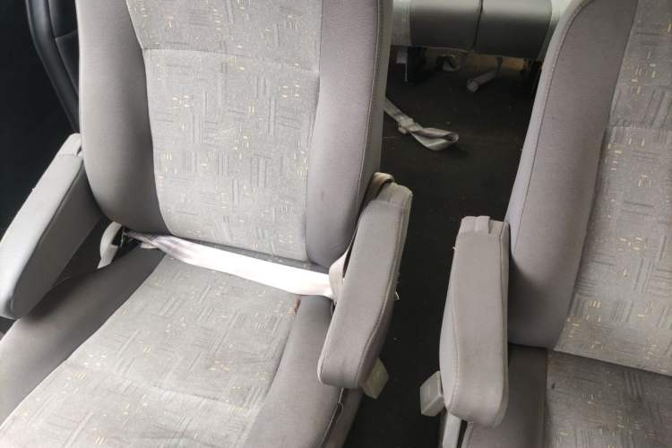 Used Foton MP-X E 2012 2.0L Business Edition Standard Long-Wheelbase 4Gi-VVT Left Rear Seat