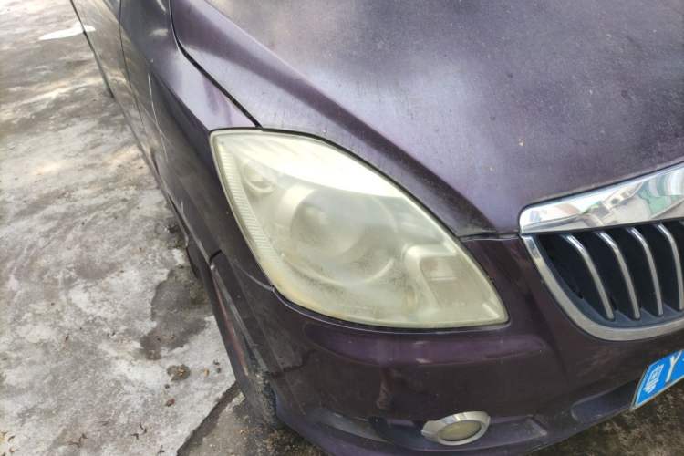 Used Foton MP-X E 2012 2.0L Business Edition Standard Long-Wheelbase 4Gi-VVT Right Front Headlight