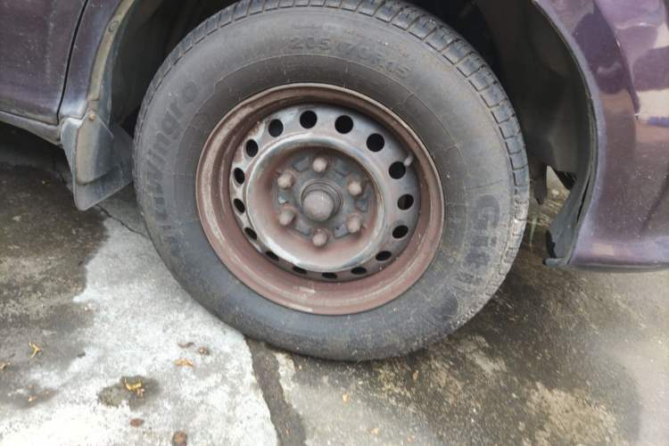 Used Foton MP-X E 2012 2.0L Business Edition Standard Long-Wheelbase 4Gi-VVT Right Front Wheel Hub