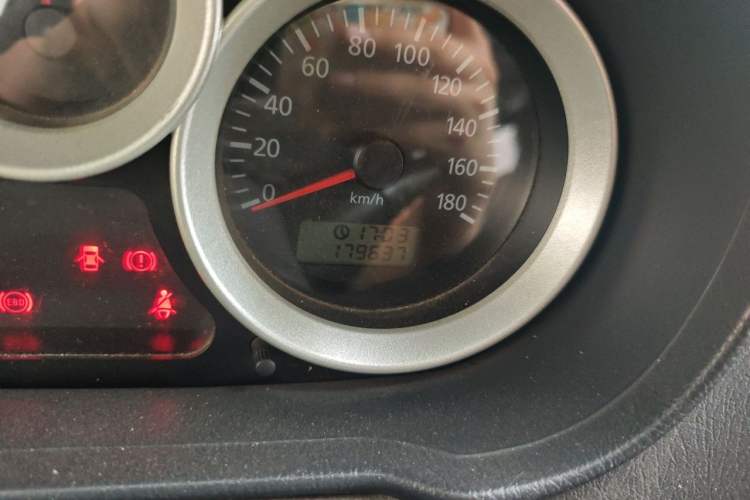 Used Foton MP-X E  Odometer Close Up