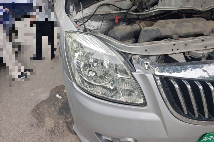 Used Foton MP-X E  Right Front Headlight
