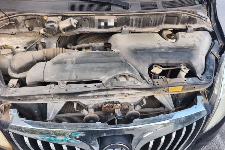Used Foton MP-X E 2014 2.0L Business Class Standard Edition 4G64 Engine Bay