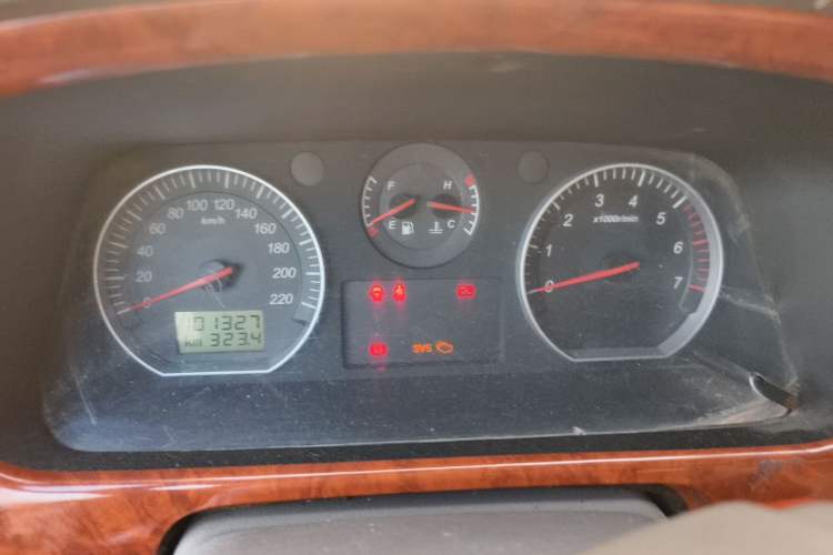 Used Foton MP-X E 2014 2.0L Business Class Standard Edition 4G64 Instrument Cluster