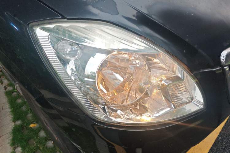 Used Foton MP-X E  Right Front Headlight