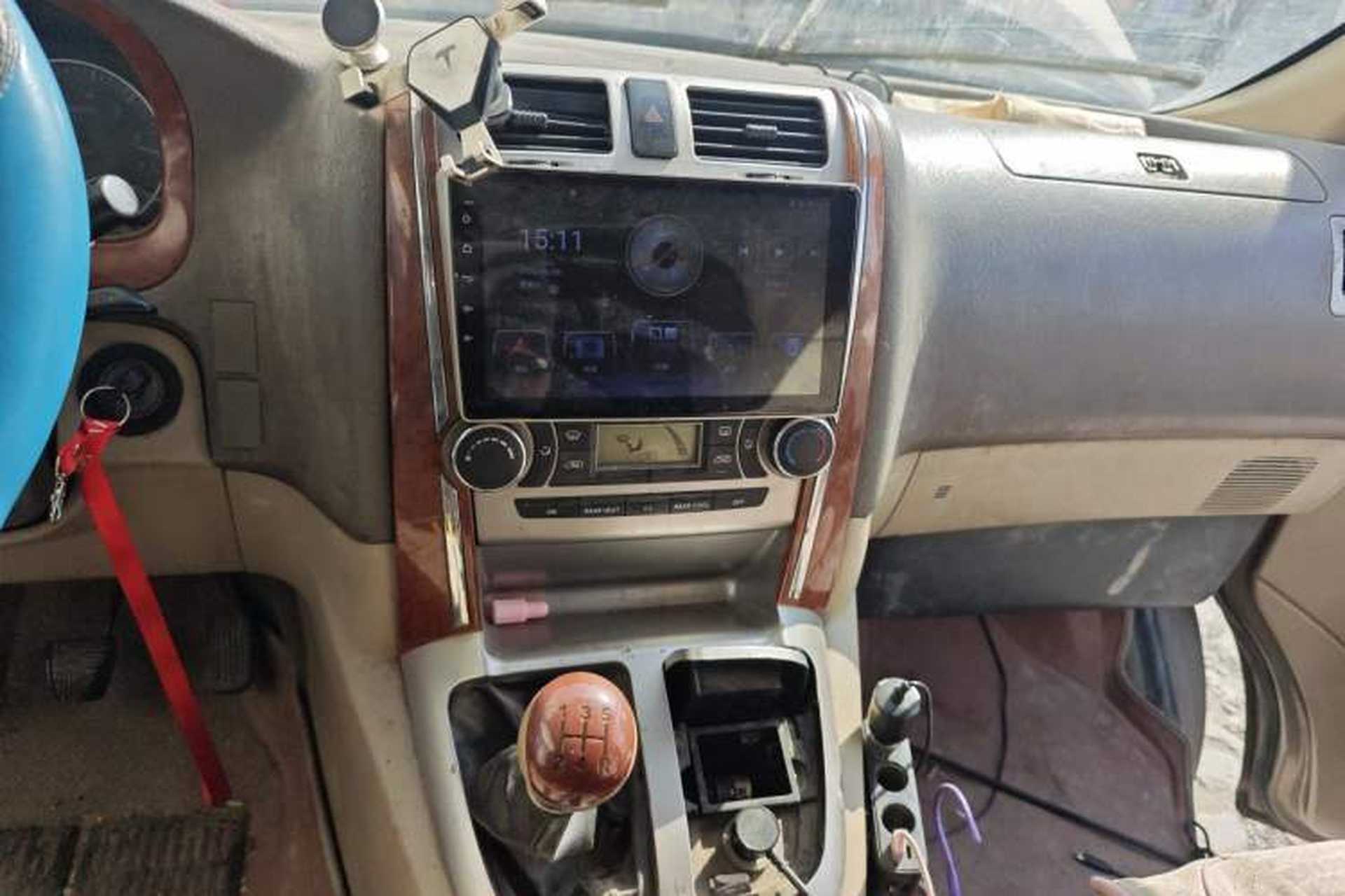 Used Foton MP-X E 2014 2.4L Business Class Luxury Edition 4G69 Audio And AC Panel
