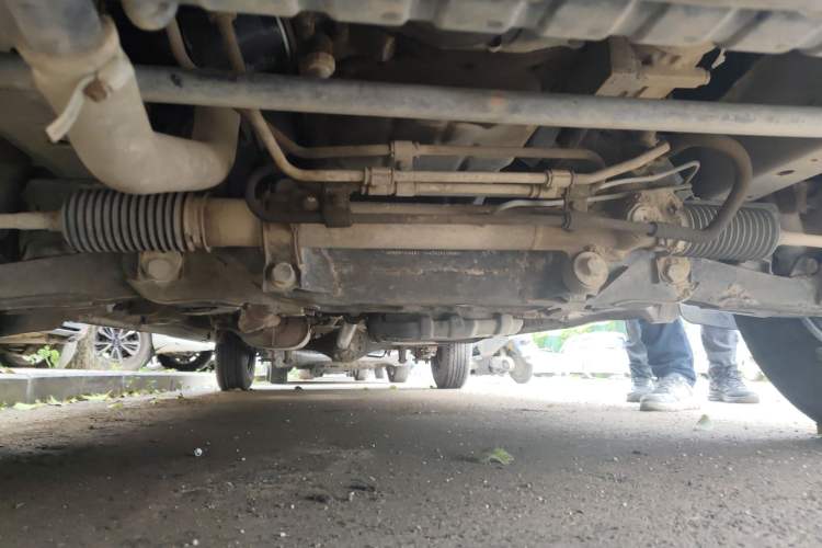 Used Foton MP-X E 2014 2.0L Wealth Express Classic Edition Basic Configuration with 4Gi-VVT Chassis Front