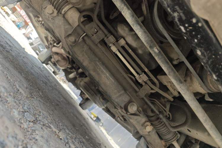 Used Foton MP-X E 2014 2.4L Business Class Luxury Edition 4G69 Chassis Front