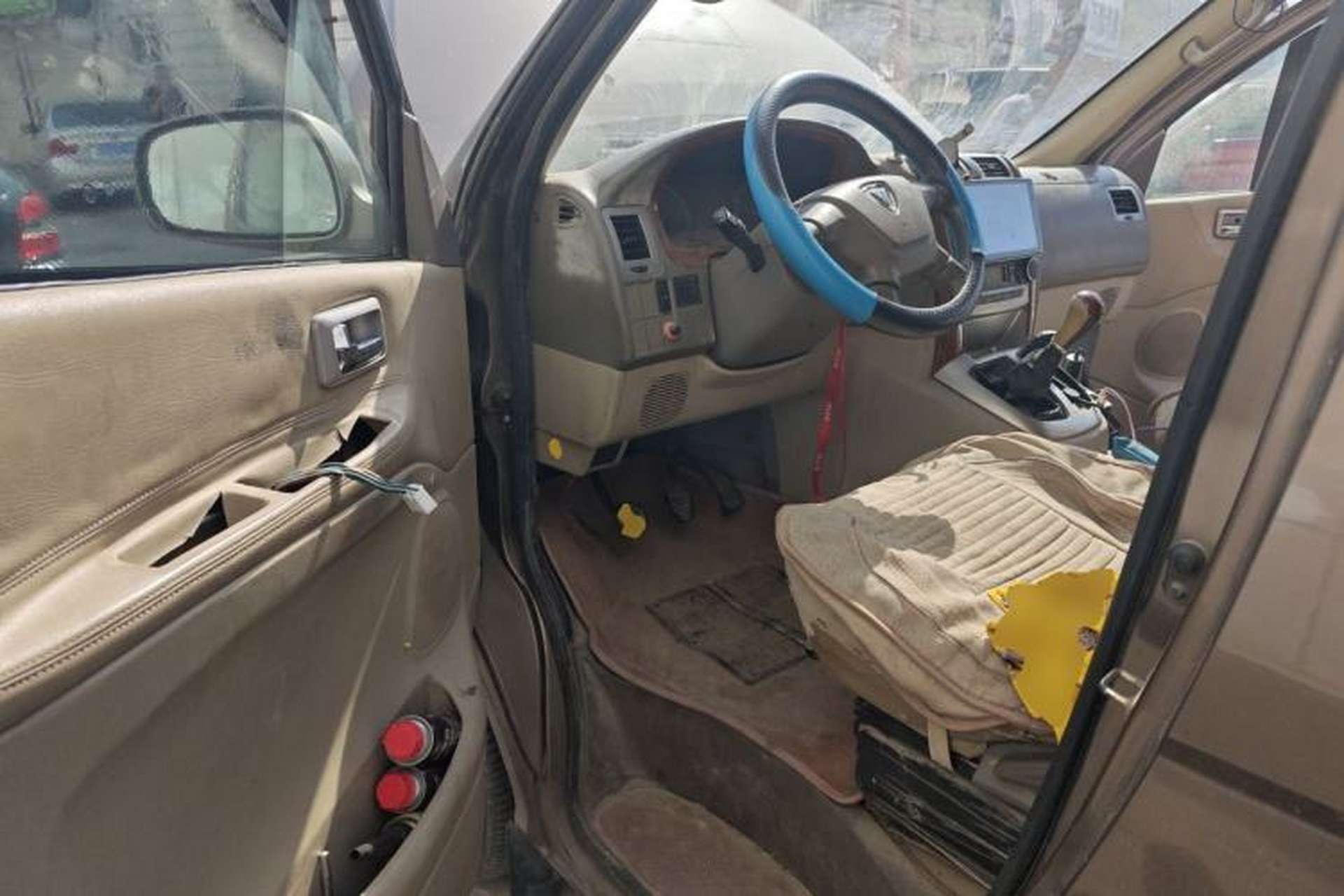 Used Foton MP-X E 2014 2.4L Business Class Luxury Edition 4G69 Driver Seat