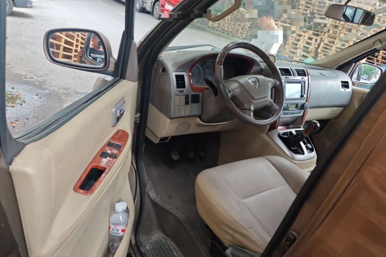 Used Foton MP-X E 2014 2.4L Wealth Express Comfort Version Basic Configuration Long Wheelbase 4G69 Driver Seat