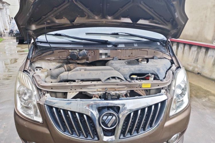 Used Foton MP-X E 2014 2.4L Wealth Express Comfort Version Basic Configuration Long Wheelbase 4G69 Engine Bay