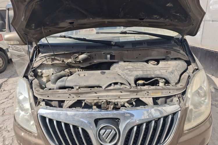 Used Foton MP-X E 2014 2.4L Business Class Luxury Edition 4G69 Engine Bay