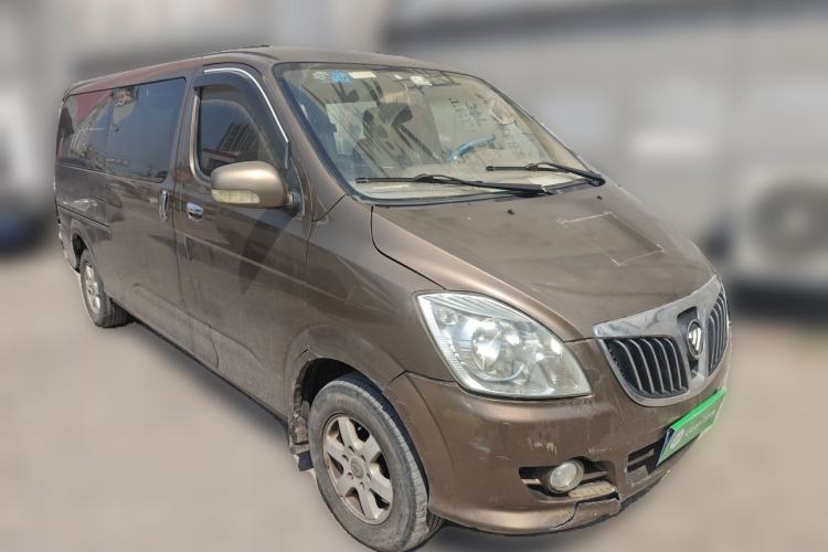 Used Foton MP-X E 2014 2.4L Business Class Luxury Edition 4G69 Front Right 45 Deg