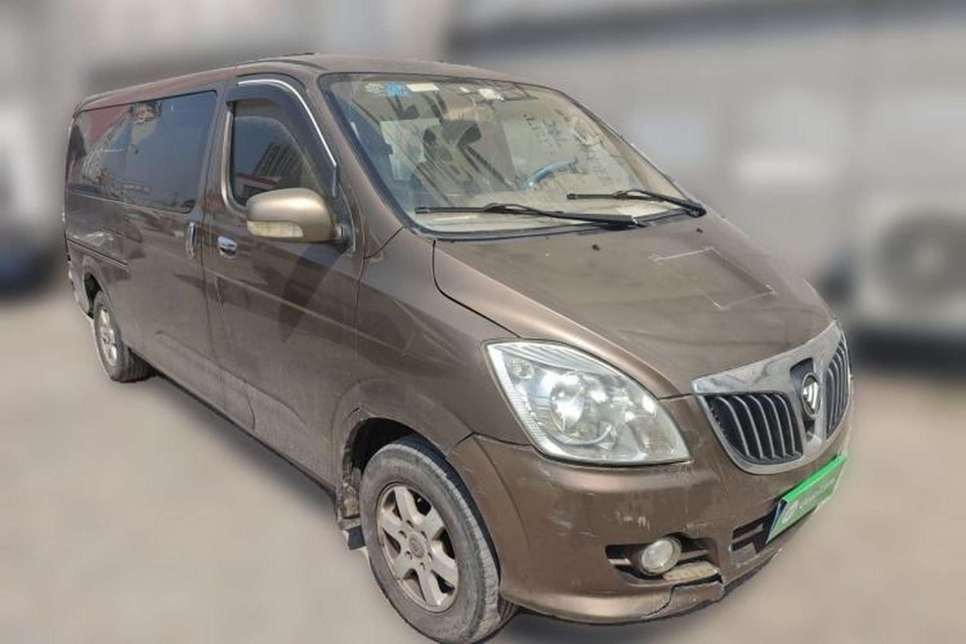 Used Foton MP-X E 2014 2.4L Business Class Luxury Edition 4G69 Front Right 45 Deg
