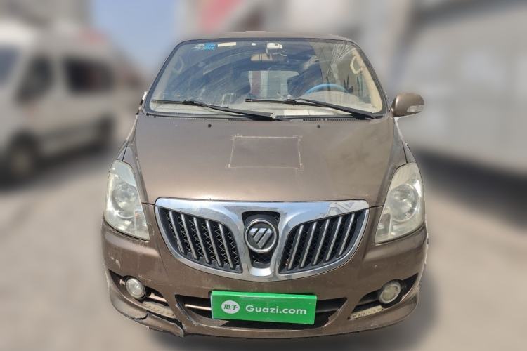 Used Foton MP-X E 2014 2.4L Business Class Luxury Edition 4G69 Front