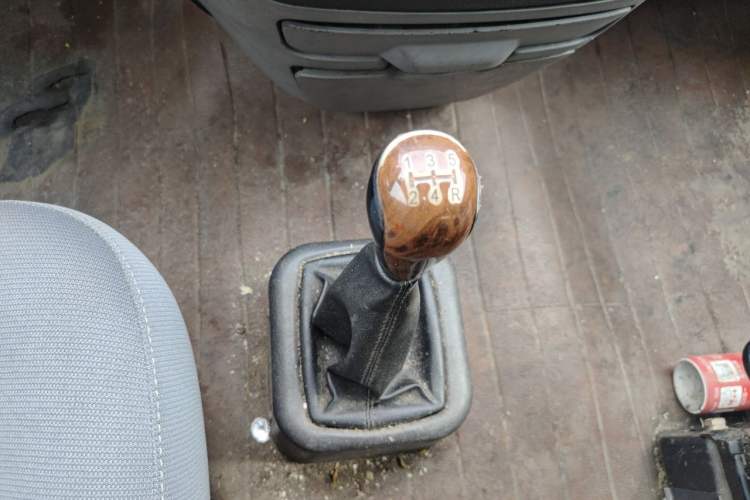 Used Foton MP-X E  Gear Lever