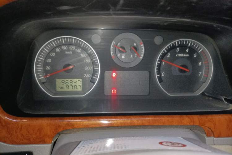 Used Foton MP-X E 2014 2.4L Wealth Express Comfort Edition 4G69 Instrument Cluster