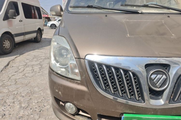 Used Foton MP-X E 2014 2.4L Business Class Luxury Edition 4G69 Right Front Headlight