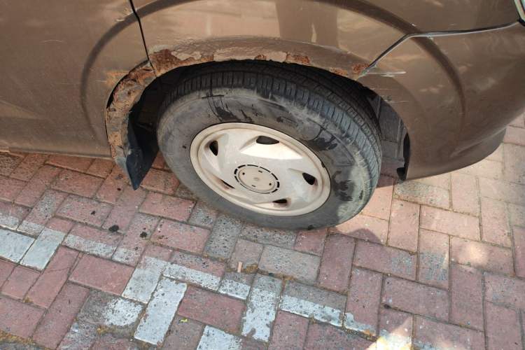 Used Foton MP-X E  Right Front Wheel Hub