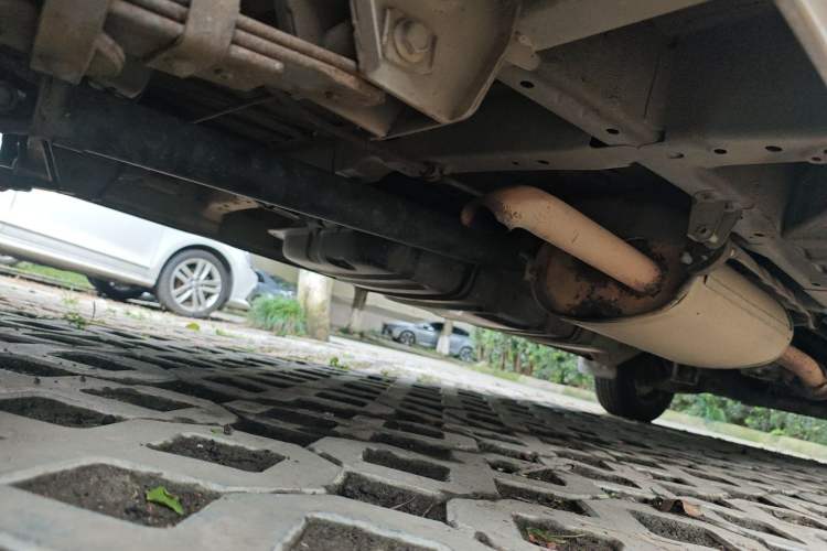 Used Foton MP-X E 2014 2.0L Wealth Express Classic Edition 4G63 Chassis Rear Right
