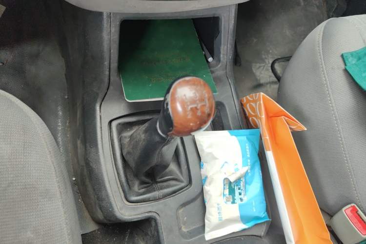Used Foton MP-X E 2014 2.5T Wealth Express Classic Edition 4JB1T Gear Lever