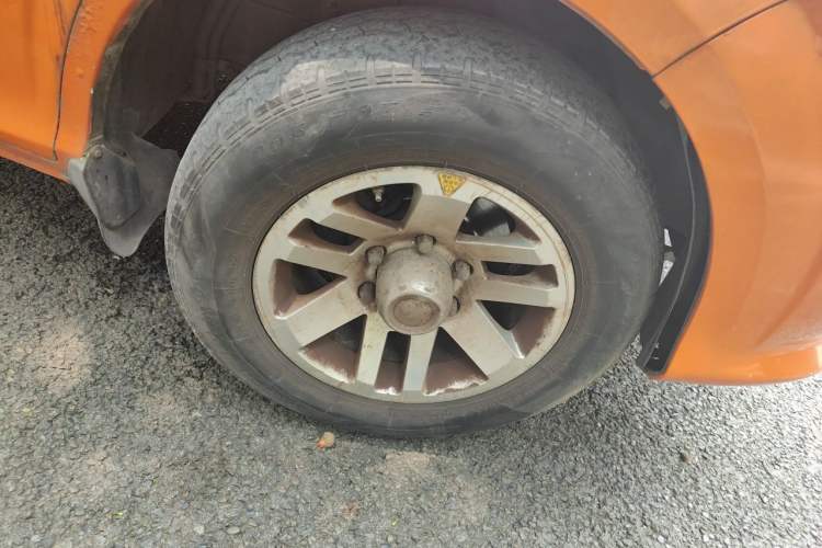 Used Foton MP-X E 2014 2.5T Wealth Express Classic Edition 4JB1T Right Front Wheel Hub