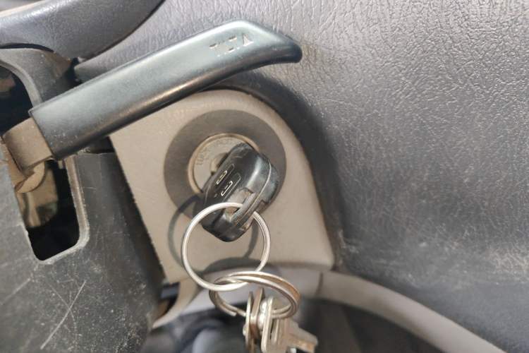 Used Foton MP-X E 2014 2.5T Wealth Express Classic Edition 4JB1T Vehicle Key