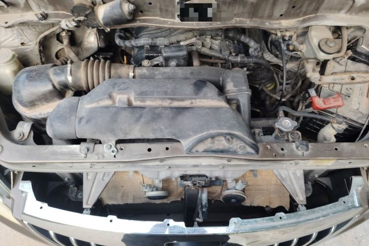 Used Foton MP-X E 2014 2.0L Wealth Express Classic Edition Basic Configuration with 4Gi-VVT Engine Bay